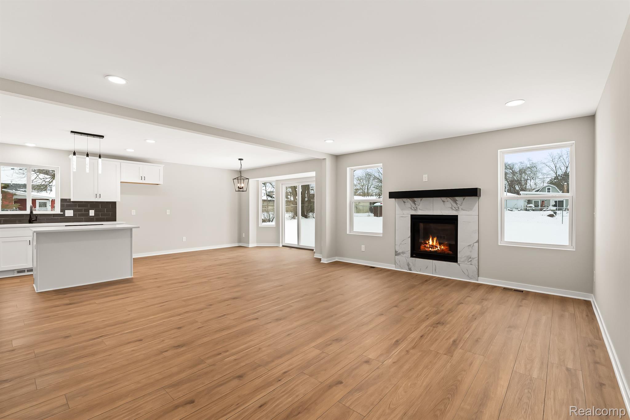9805 Newburgh Road Livonia, MI 48150 - Photo 12 of 29 Gallery Image 12