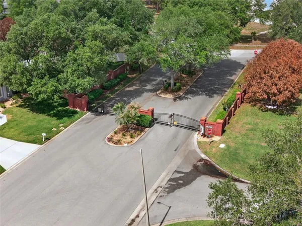 $375,000 | 131 Ruby Lake Drive, Winter Haven, FL 33884
