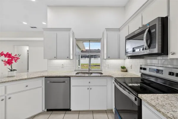 $375,000 | 131 Ruby Lake Drive, Winter Haven, FL 33884