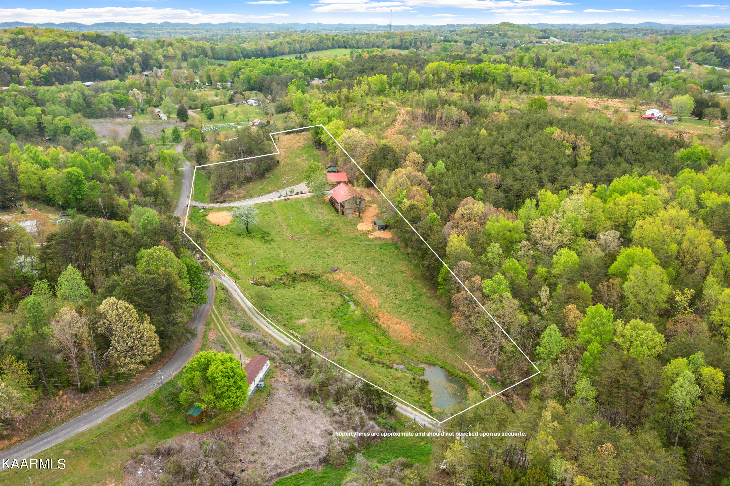 175 Cedar Lane Road Madisonville, TN 37354 - Photo 5 of 60 175 Cedar Lane Rd-52a