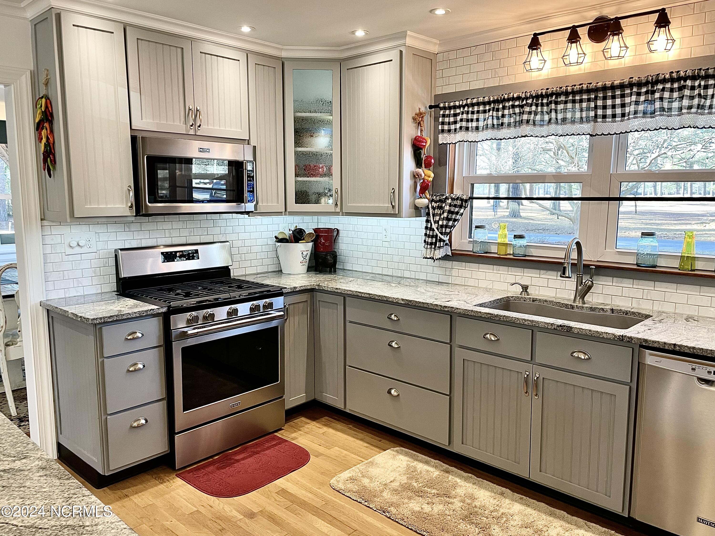 310 Golf Road Plymouth, NC 27962 - Photo 21 of 69 Custom Cabinets