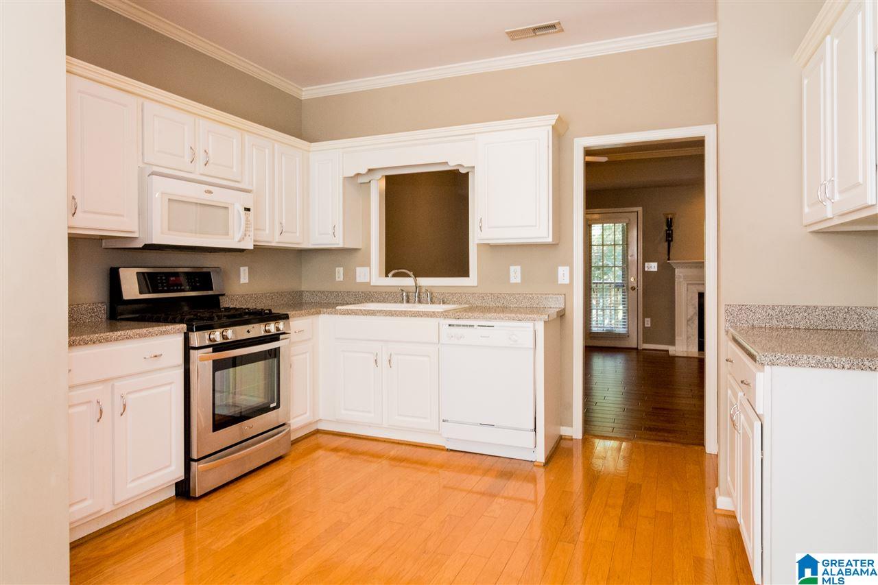 166 Canyon Trail Pelham, AL 35124 - Photo 3 of 30