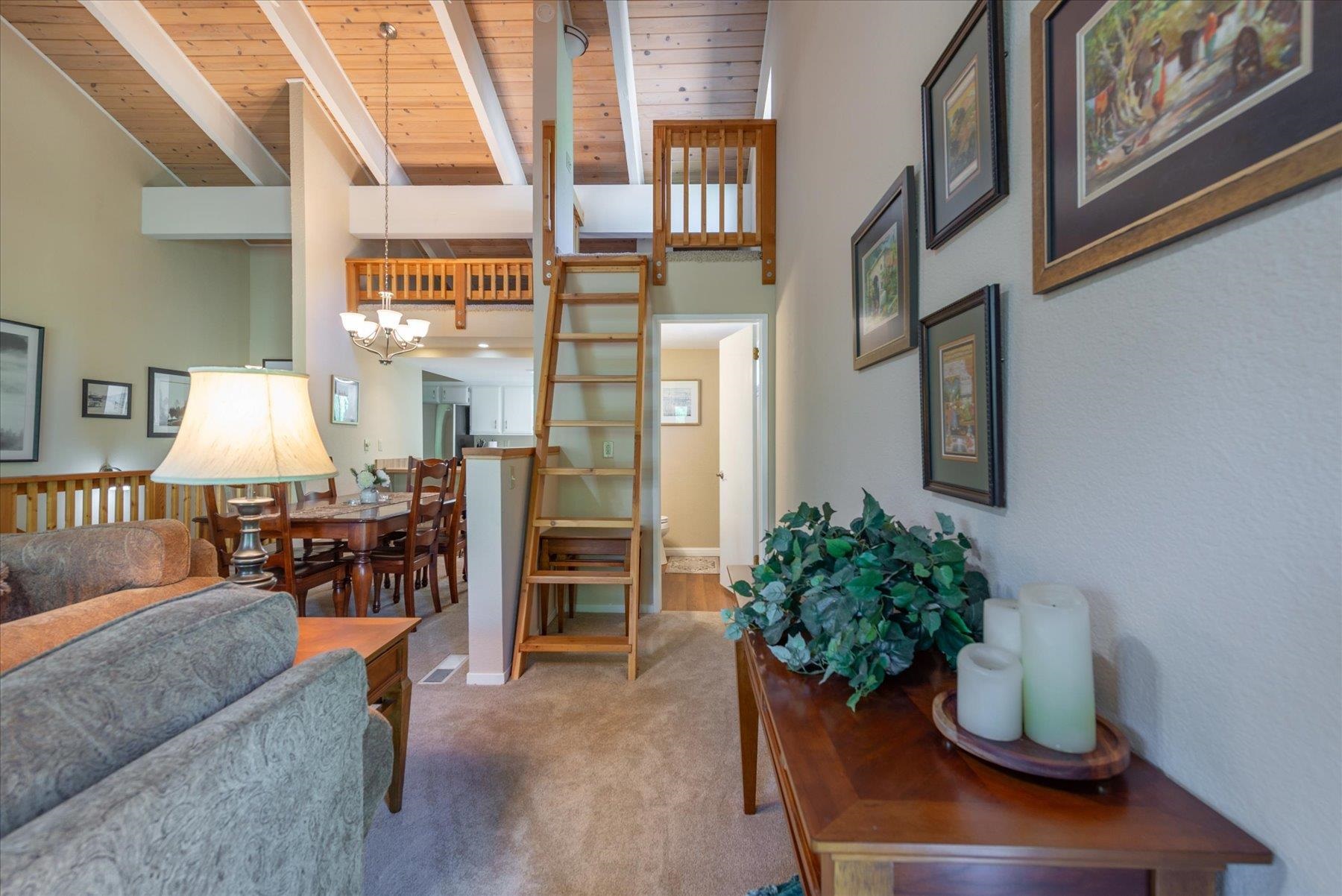 10248 Pine Cone Road Truckee, CA 96161 - Photo 8 of 24 Gallery Image 8