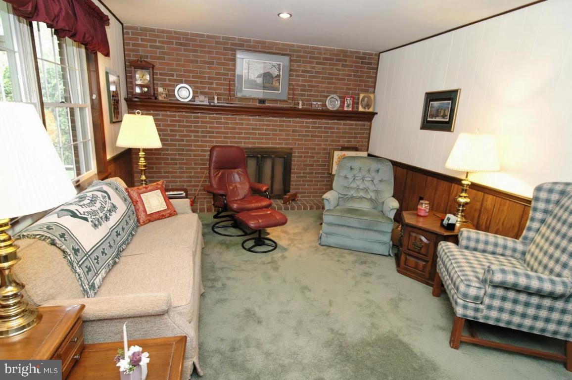 1520 Zarker Road Lancaster, PA 17601 - Photo 5 of 13