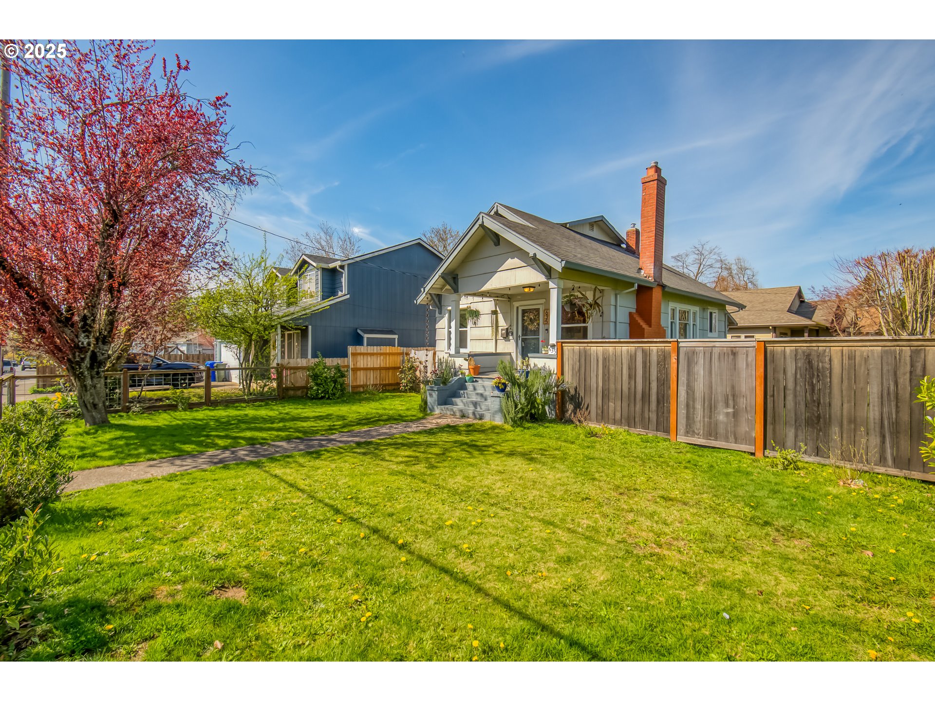 635 Southeast 4th Street Gresham, OR 97080 - Photo 23 of 34 Bathroom
