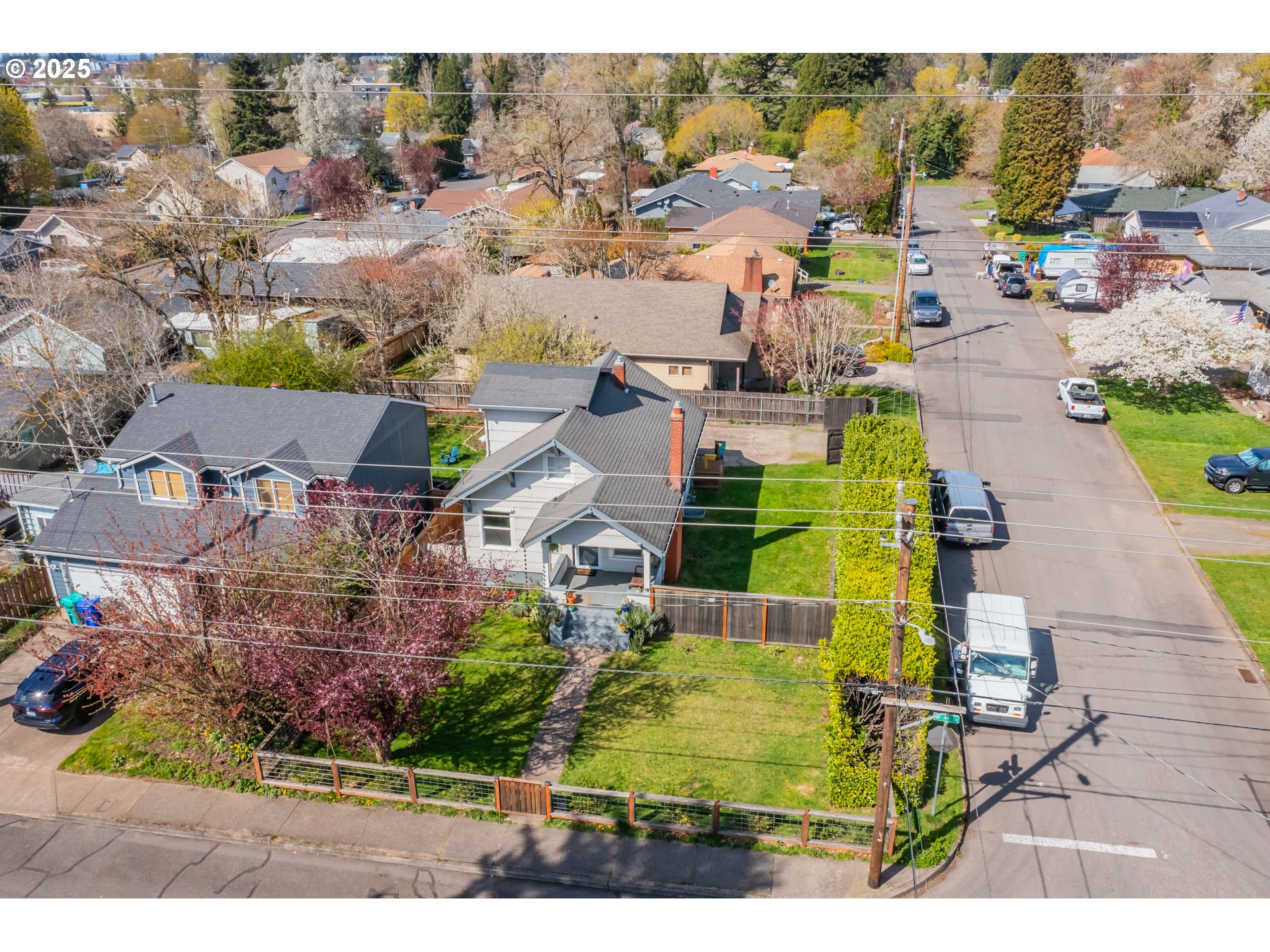 635 Southeast 4th Street Gresham, OR 97080 - Photo 27 of 34 Front Yard
