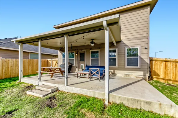 $2,250 | 7233 Crestone Road, Austin, TX 78744