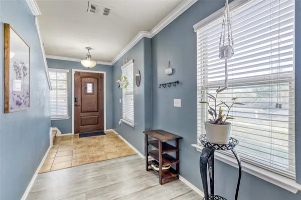 $2,250 | 7233 Crestone Road, Austin, TX 78744