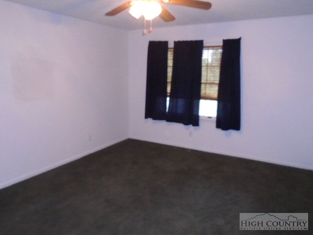 717 A Deep Ford Road Lansing, NC 28643 - Photo 8 of 18 a big room with closet