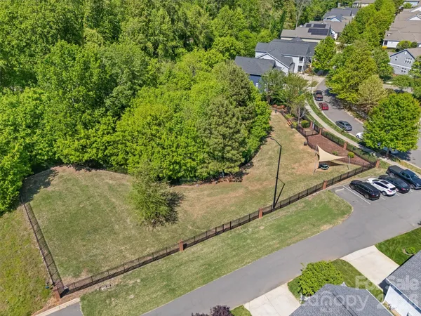 a view of a yard with an outdoor space