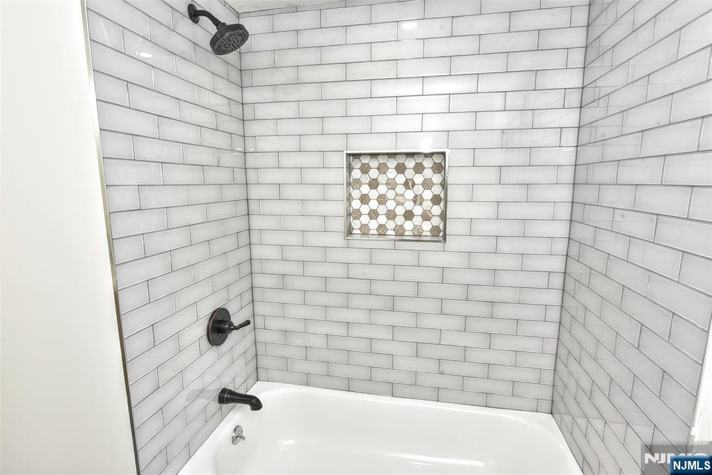 56 Lake Shore Road East Stockholm, NJ 07460 - Photo 16 of 45