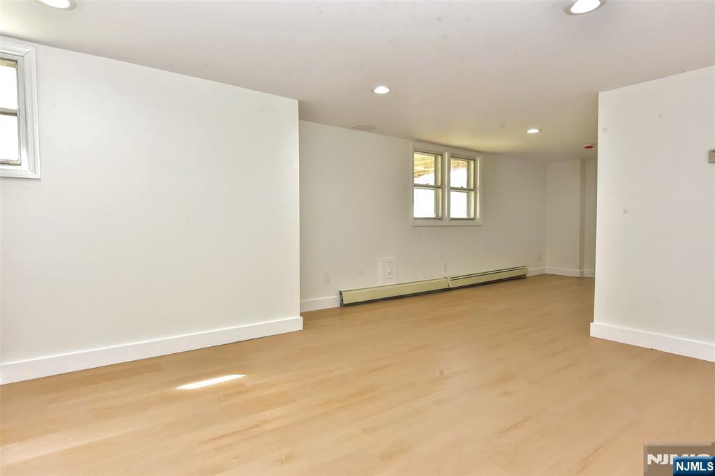 56 Lake Shore Road East Stockholm, NJ 07460 - Photo 21 of 45