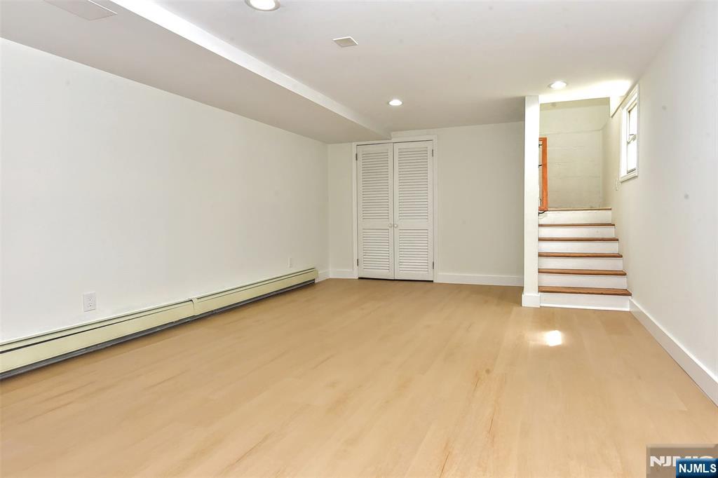 56 Lake Shore Road East Stockholm, NJ 07460 - Photo 22 of 45