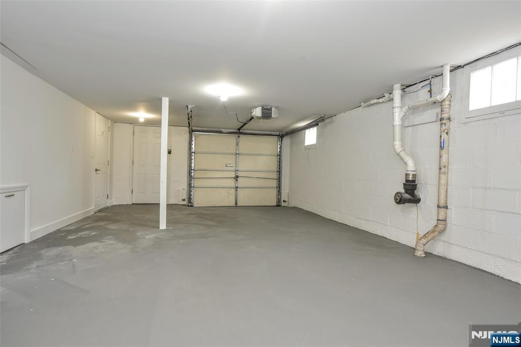 56 Lake Shore Road East Stockholm, NJ 07460 - Photo 26 of 45
