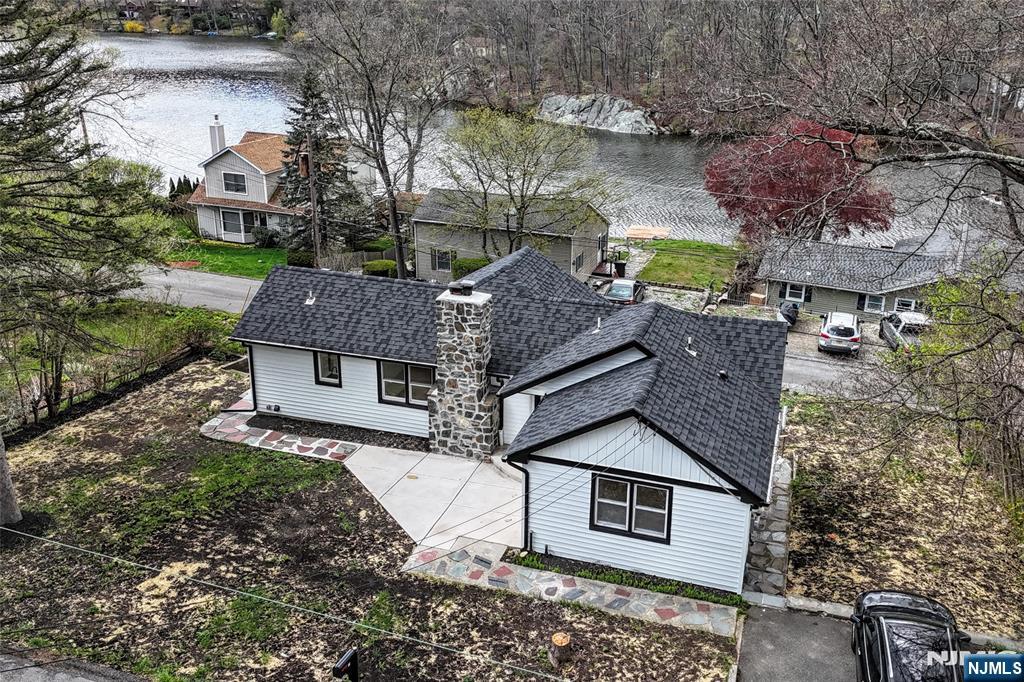 56 Lake Shore Road East Stockholm, NJ 07460 - Photo 33 of 45