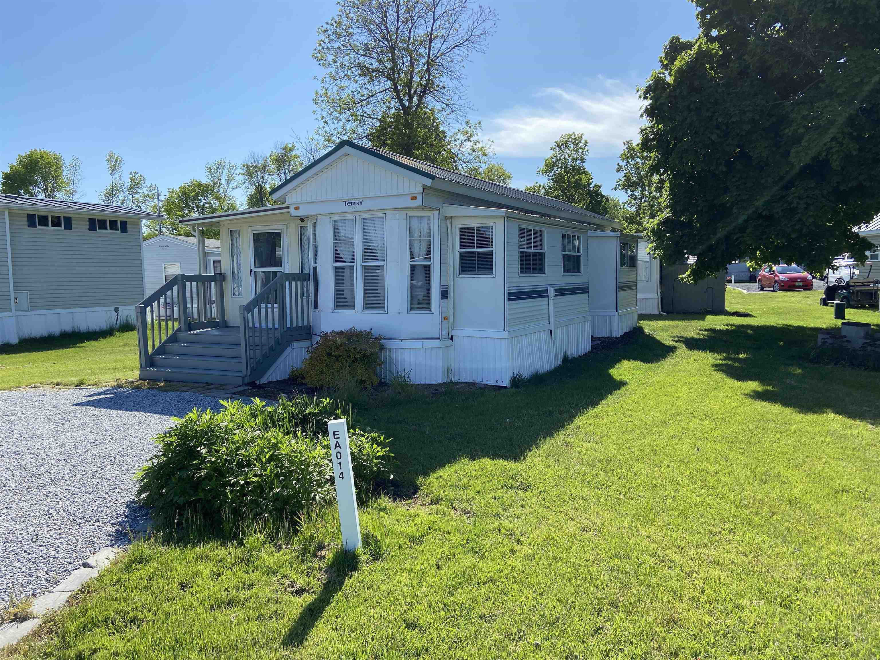 14 Eagle Lane South Hero, VT 05486 - Photo 3 of 13