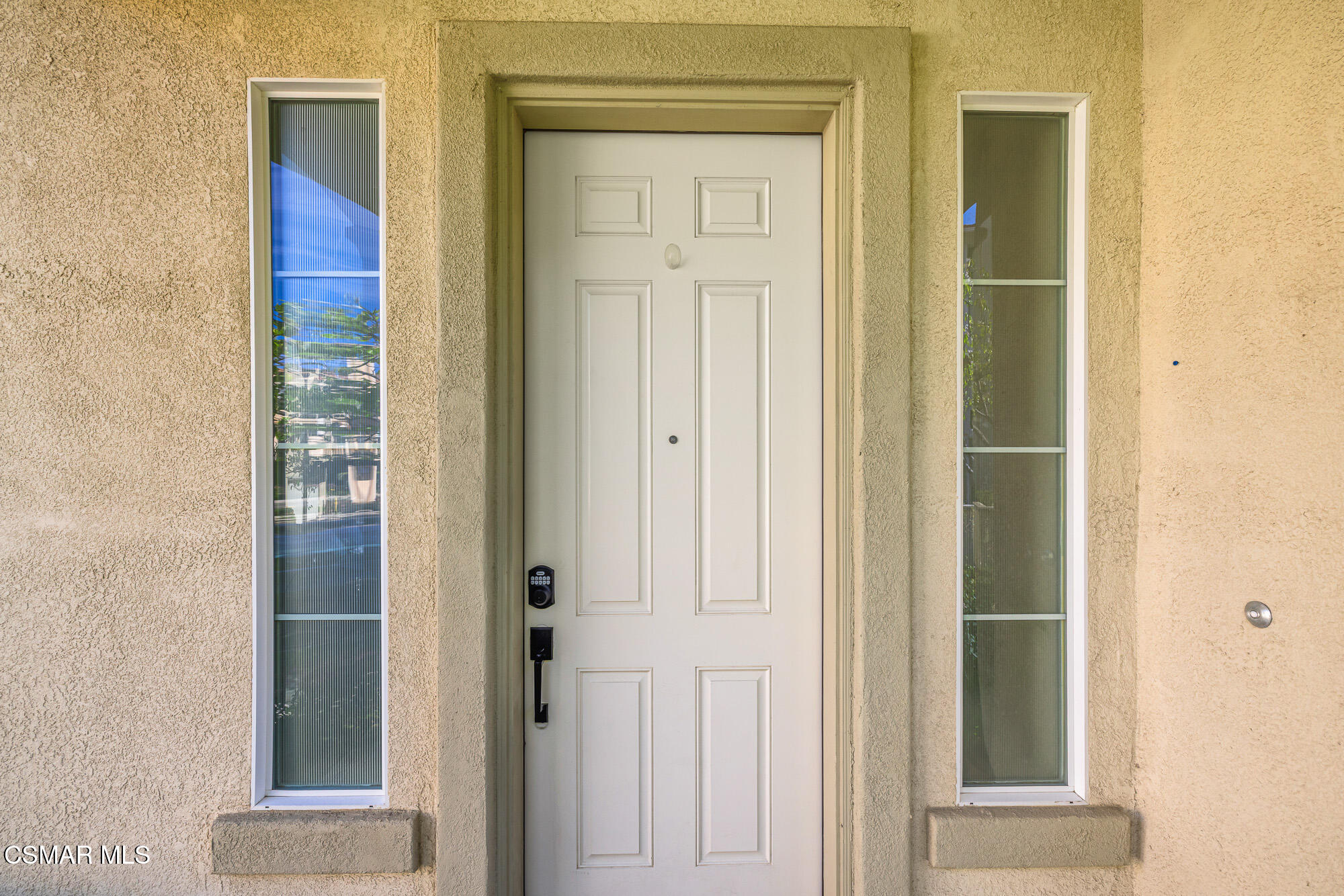 1240 Bayside Lane Oxnard, CA 93035 - Photo 4 of 51 a view of front door
