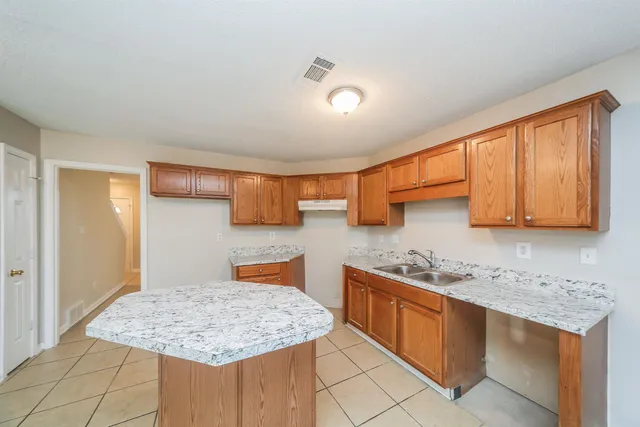 $1,825 | 7766 Brookbury Cove, Memphis, TN 38125