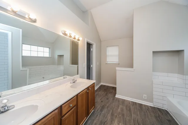 $1,825 | 7766 Brookbury Cove, Memphis, TN 38125