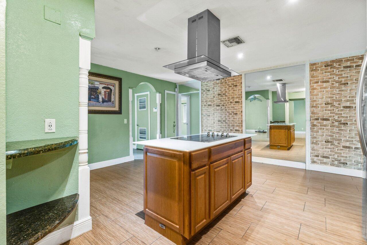 208 Lochmore Road Riviera Beach, FL 33407 - Photo 12 of 34 008-208LochmoreRoad-RivieraBeach-FL-3340
