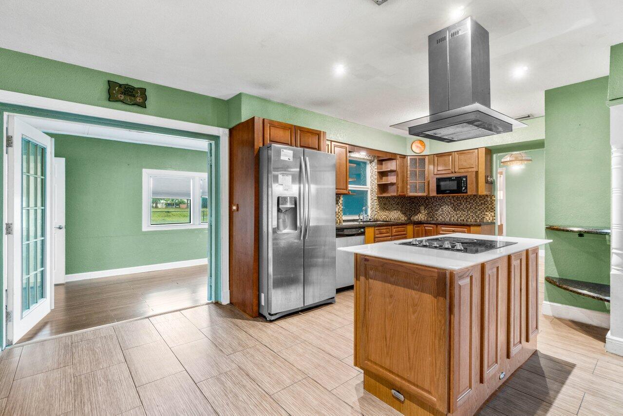 208 Lochmore Road Riviera Beach, FL 33407 - Photo 13 of 34 009-208LochmoreRoad-RivieraBeach-FL-3340