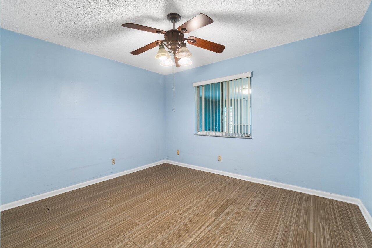 208 Lochmore Road Riviera Beach, FL 33407 - Photo 22 of 34 017-208LochmoreRoad-RivieraBeach-FL-3340