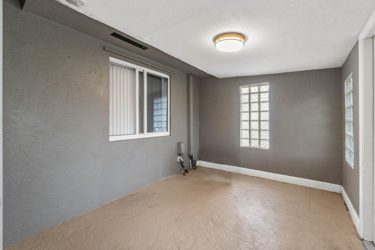 208 Lochmore Road Riviera Beach, FL 33407 - Photo 24 of 34 018-208LochmoreRoad-RivieraBeach-FL-3340