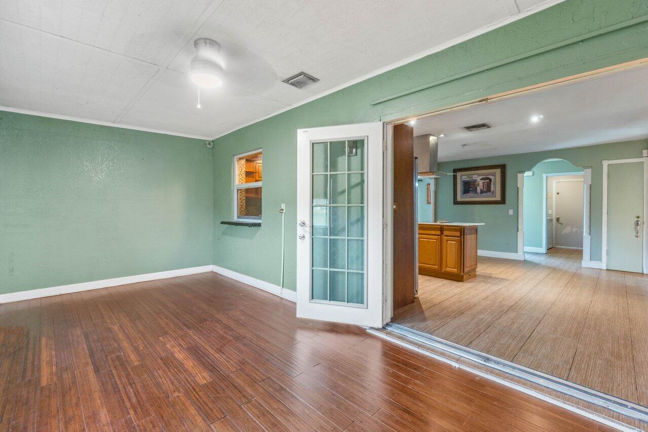 208 Lochmore Road Riviera Beach, FL 33407 - Photo 25 of 34 019-208LochmoreRoad-RivieraBeach-FL-3340