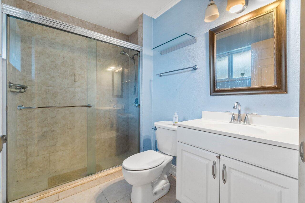 208 Lochmore Road Riviera Beach, FL 33407 - Photo 27 of 34 023-208LochmoreRoad-RivieraBeach-FL-3340