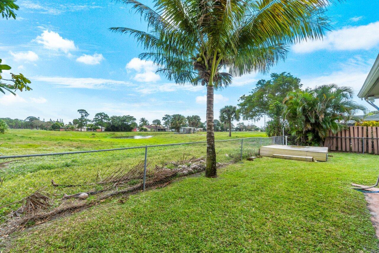 208 Lochmore Road Riviera Beach, FL 33407 - Photo 33 of 34 030-208LochmoreRoad-RivieraBeach-FL-3340