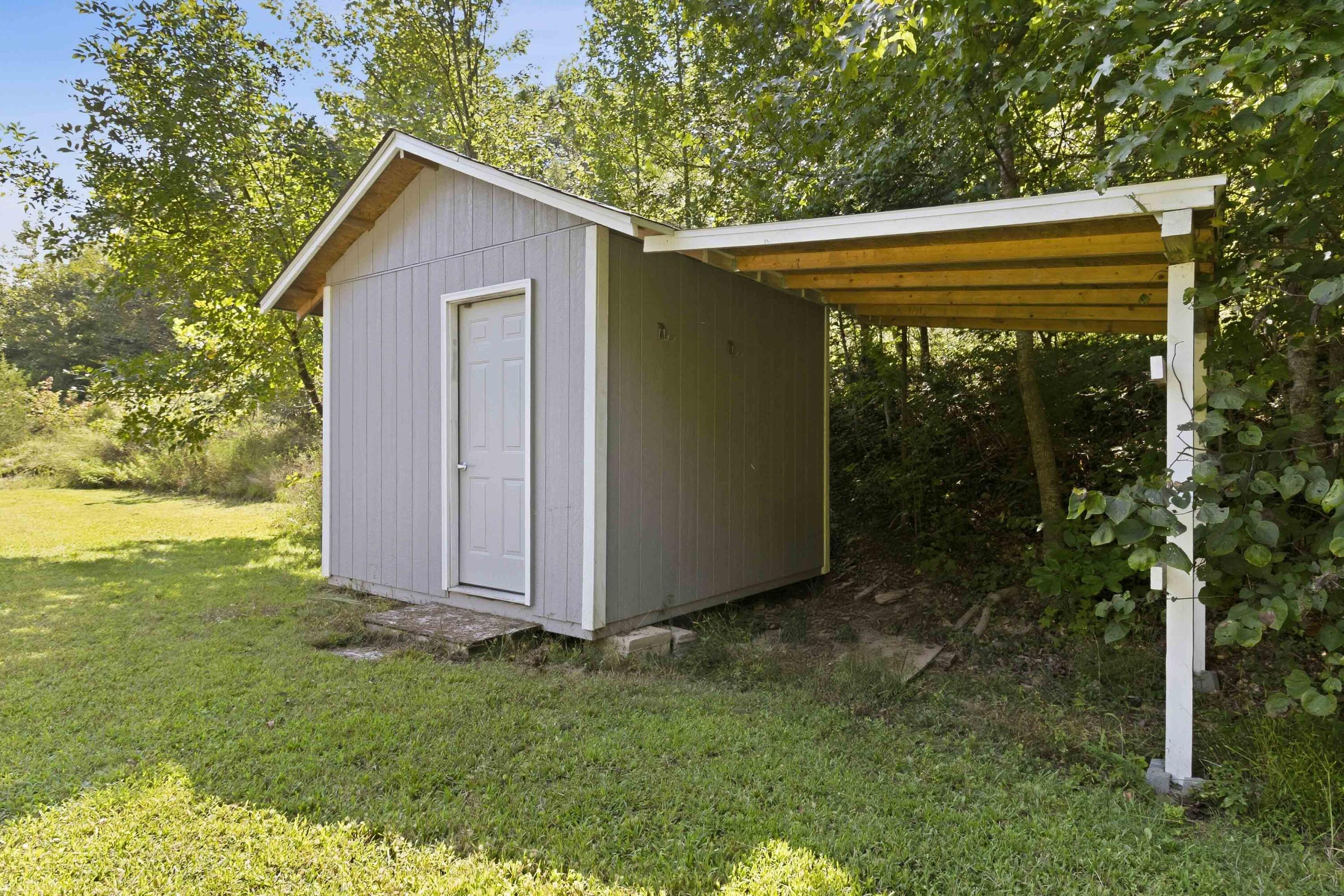 2781 Bull Run Road Elk Horn, KY 42733 - Photo 28 of 30 Storage Shed