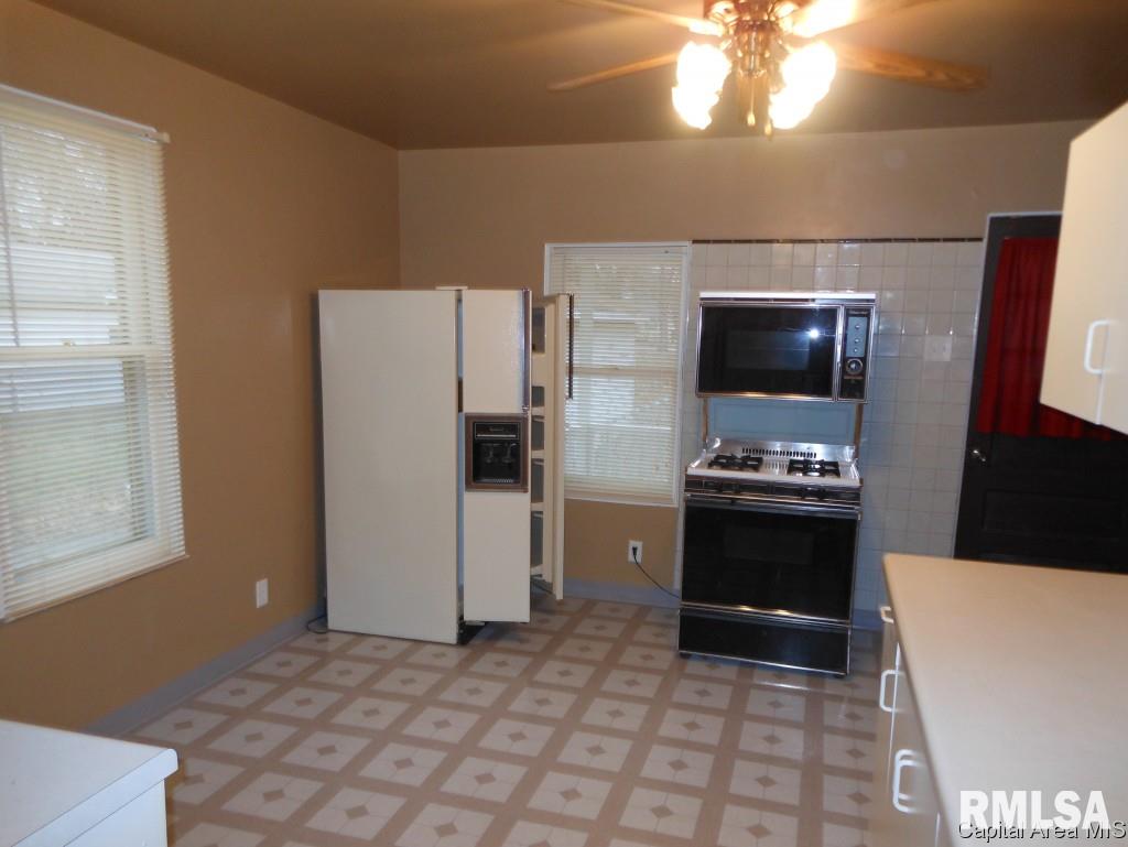 2828 South 12th Street Springfield, IL 62703 - Photo 8 of 14