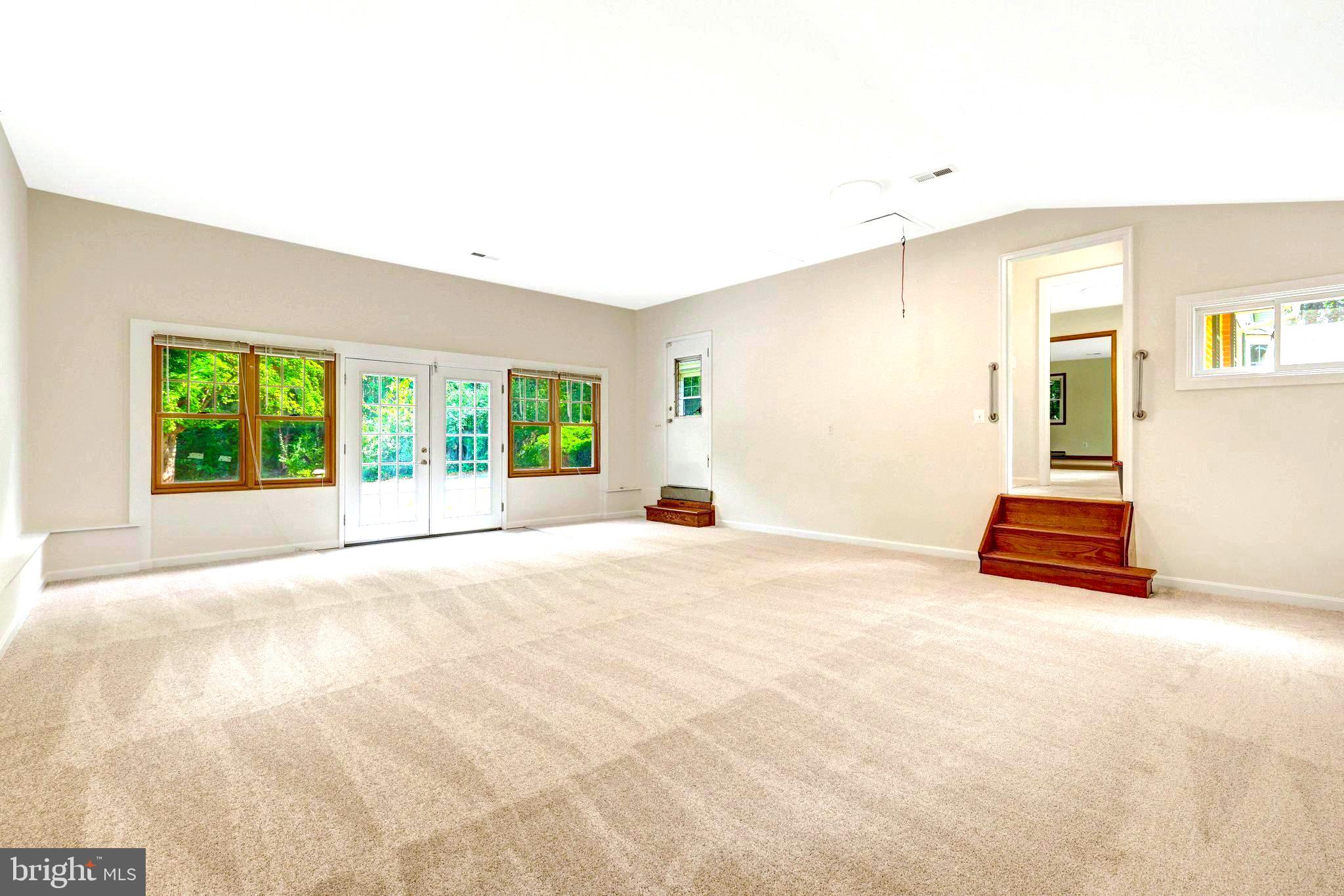 14540 Lightner Road Haymarket, VA 20169 - Photo 29 of 49 Family Room view 3