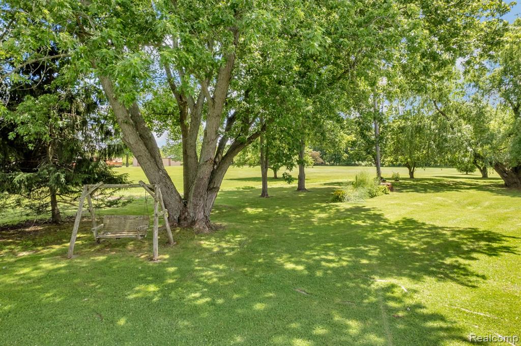 15387 Schultz Road Allenton, MI 48002 - Photo 28 of 34