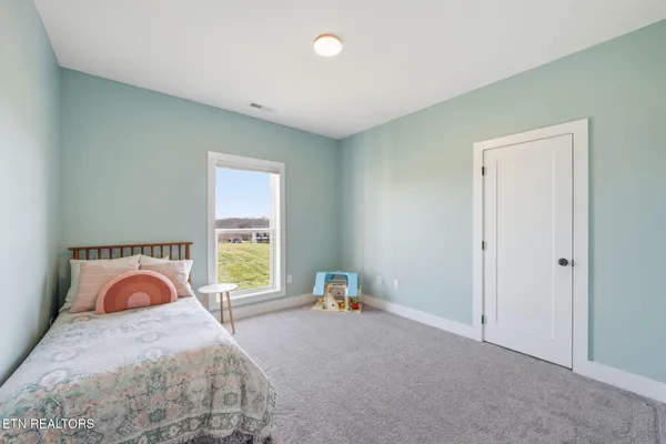 $875,000 | 806 River Drive, Blaine, TN 37709