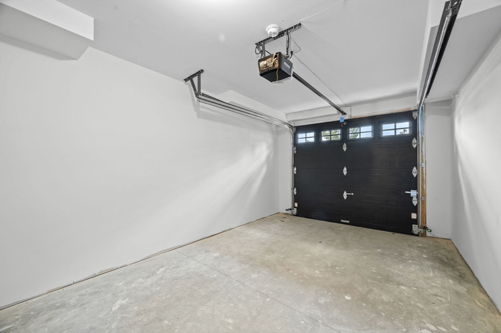 9 Acton Road, Unit 6 Chelmsford, MA 01824 - Photo 25 of 33