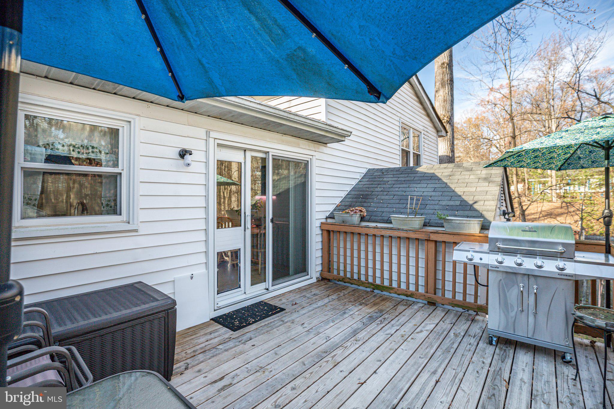 1014 Eastern View Drive Fredericksburg, VA 22405 - Photo 21 of 34 Spacious deck off the kitchen
