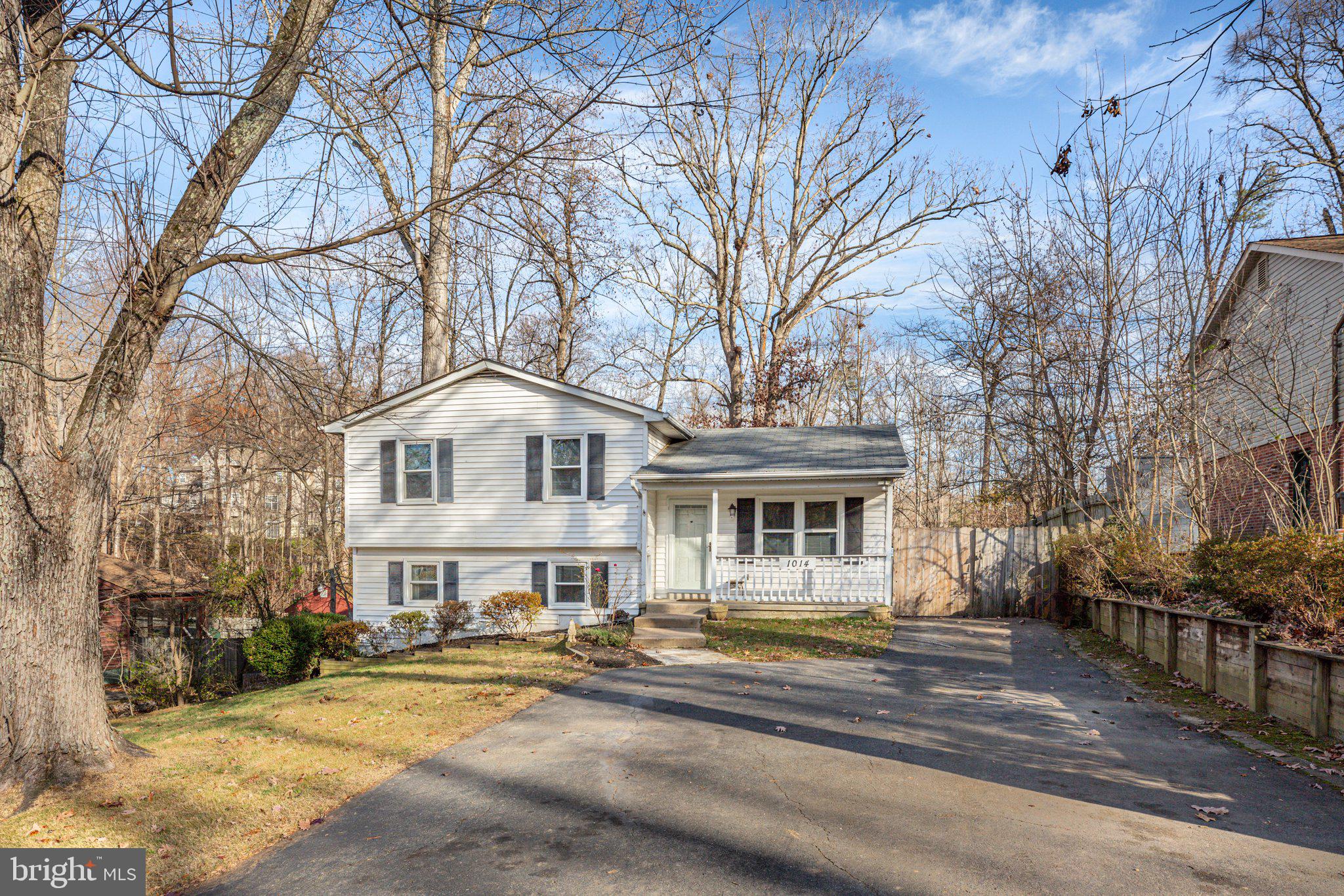1014 Eastern View Drive Fredericksburg, VA 22405 - Photo 31 of 34 Extra wide driveway leading to the home
