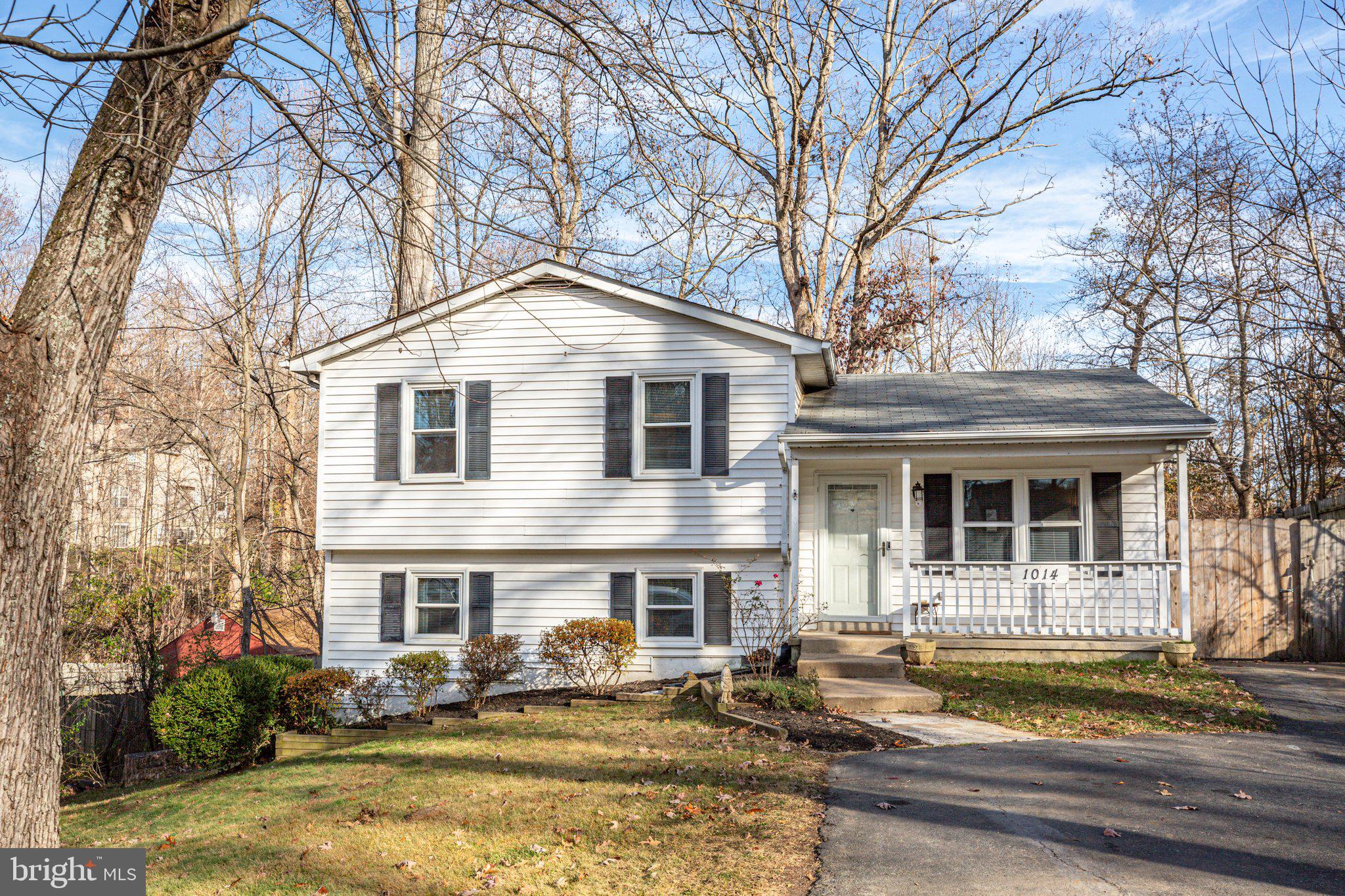 1014 Eastern View Drive Fredericksburg, VA 22405 - Photo 33 of 34 Front porch with room for chairs