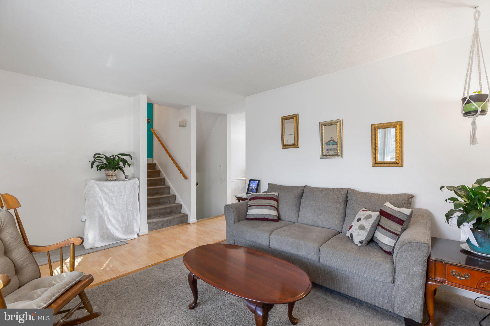 1014 Eastern View Drive Fredericksburg, VA 22405 - Photo 4 of 34 Living room