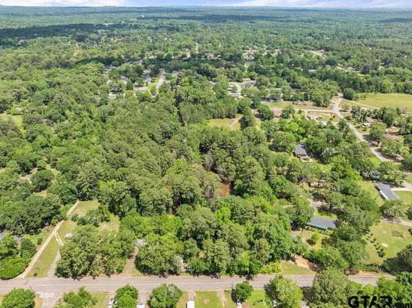 $210,000 | 303 East Center Street, White Oak, TX 75693