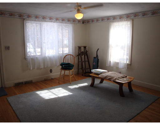 3 Lee Road Sharon, MA 02067 - Photo 4 of 7 Gallery Image 4