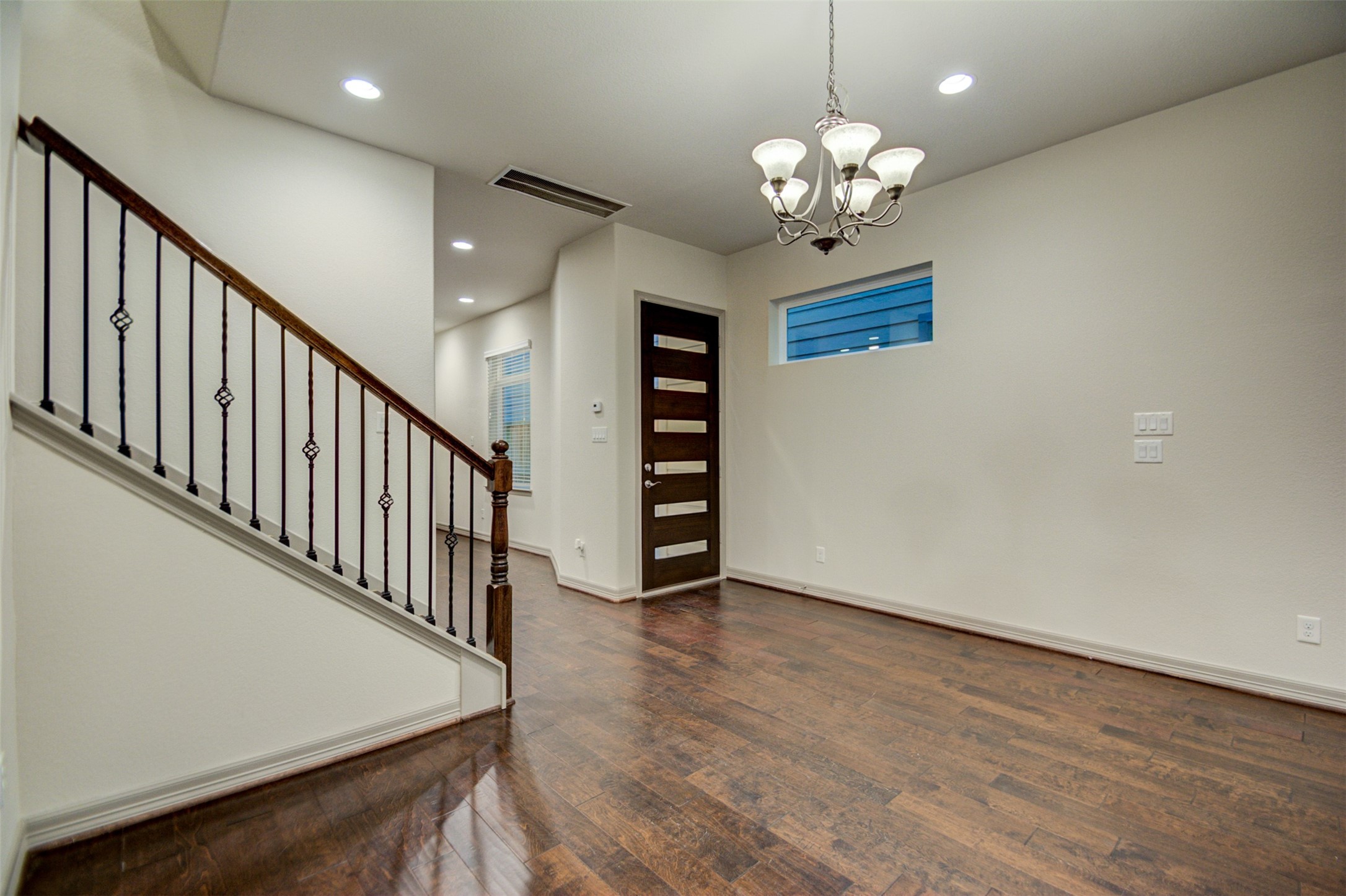5941 Kansas Street Houston, TX 77007 - Photo 4 of 21