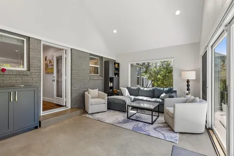 $815,000 | 6128 Ellsworth Avenue, Dallas, TX 75214