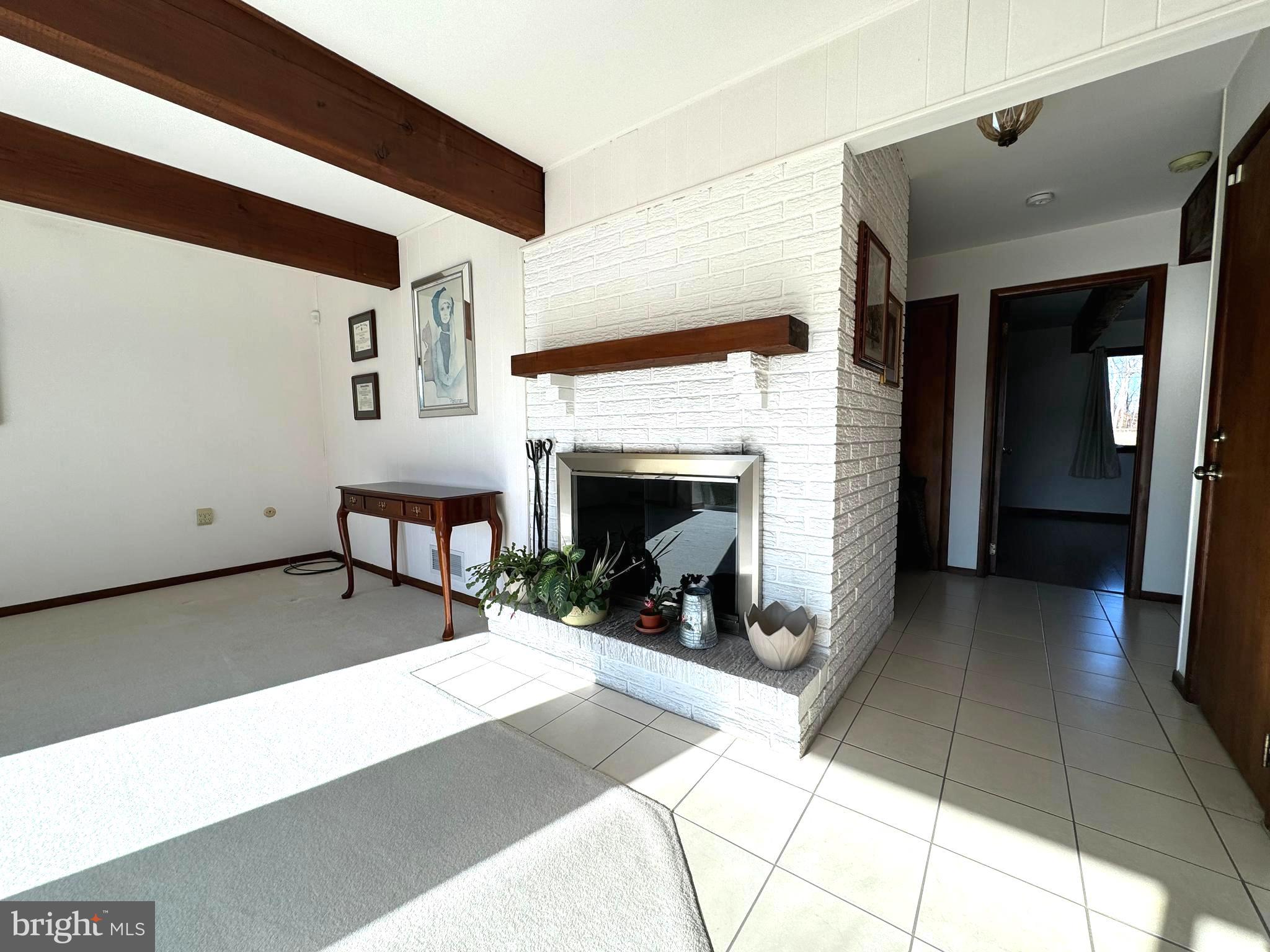 37 Walnford Road Cream Ridge, NJ 08514 - Photo 10 of 41