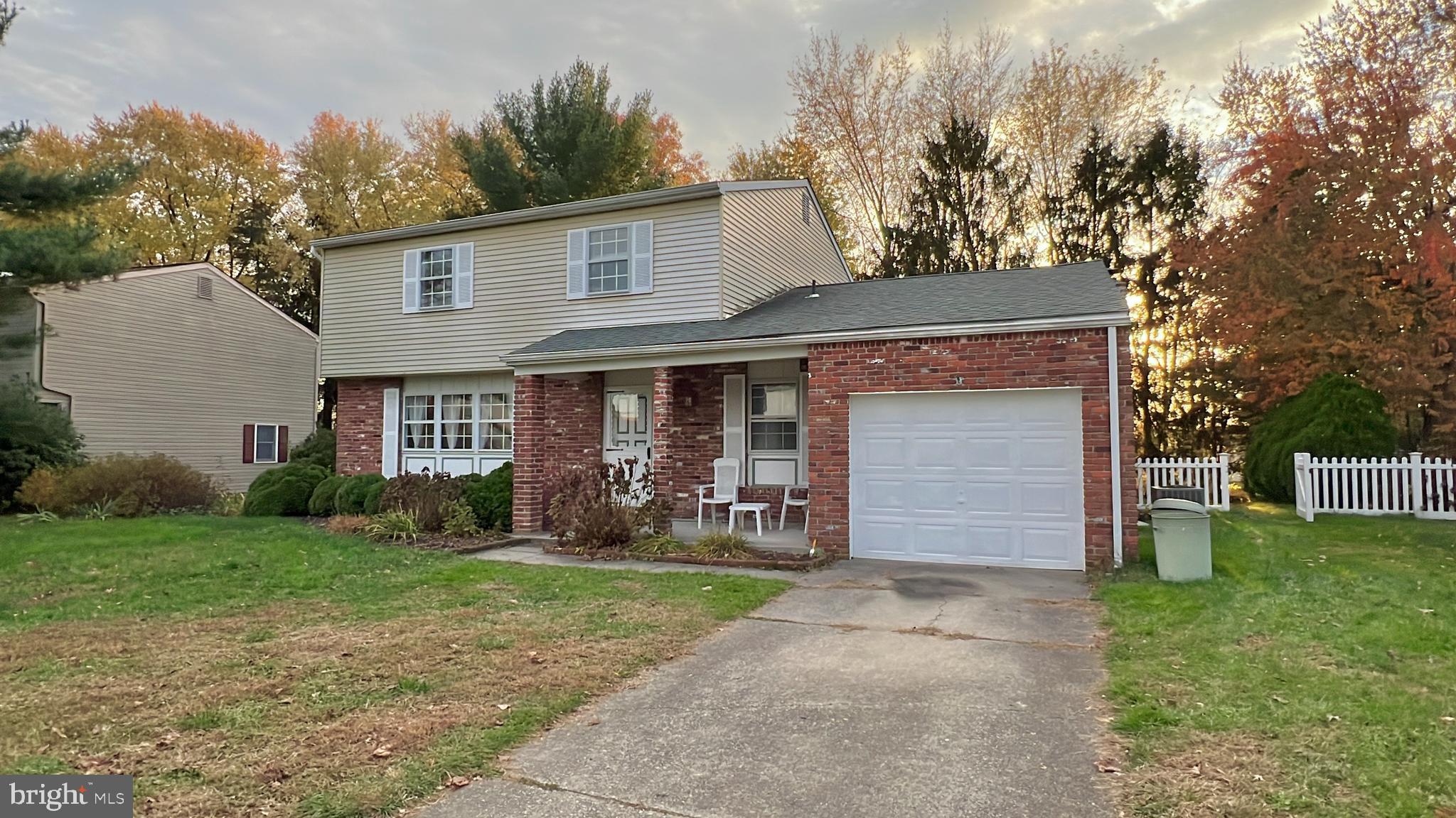 63 Hartford Road Sewell, NJ 08080 - Photo 3 of 35