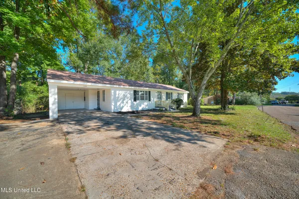 $229,999 | 7384 Woodland Drive, Olive Branch, MS 38654