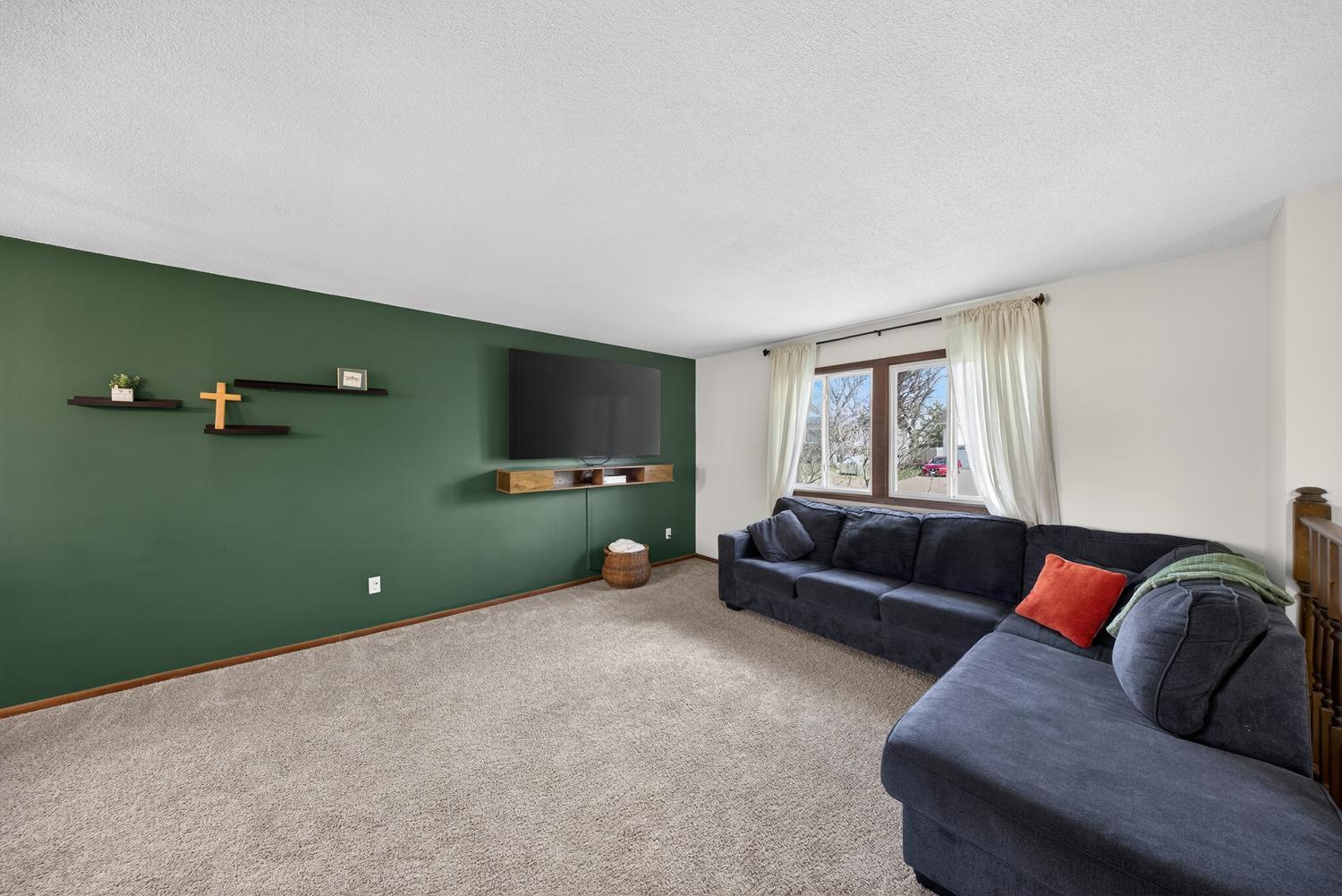 507 3rd Avenue Southwest Kasson, MN 55944 - Photo 13 of 41