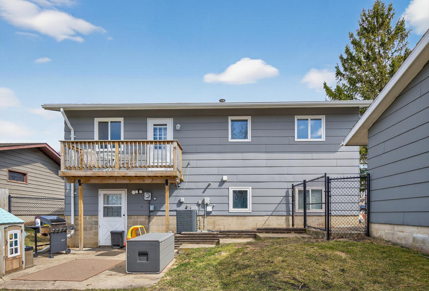 507 3rd Avenue Southwest Kasson, MN 55944 - Photo 5 of 41