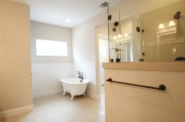 $3,600 | 8610 Ashland Way, Houston, TX 77055